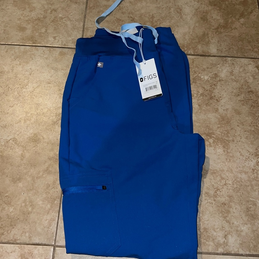 * NEW with tags * XS tall high waisted zamora jogger figs scrubs
